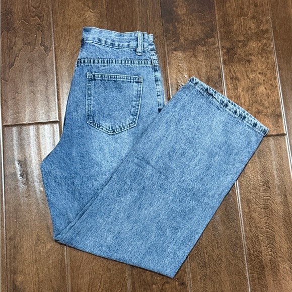 Jeans - Picture 2 of 4